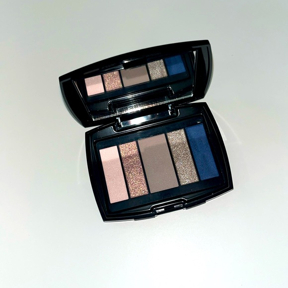 Lancome Favorites Collection with Surprise Bag - Picture 2 of 11